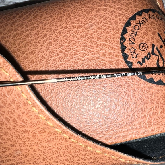 Ray-Ban RB3025 Aviator Sunglasses & case W3277 (54) - Picture 4 of 5